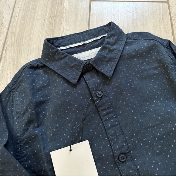 Zara triple dot detail button down collared shirt, size 6 - Picture 4 of 4